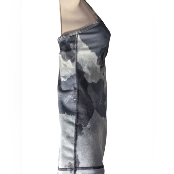 Lululemon Power Y Tank *Everlux Black and white Size 4 - Picture 9 of 12